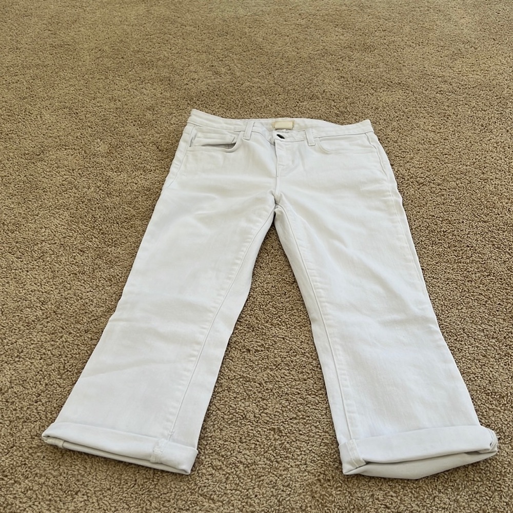 L’Agence SZ 28, white crop pants.